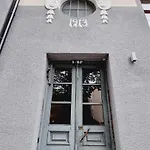V311 Apartment *