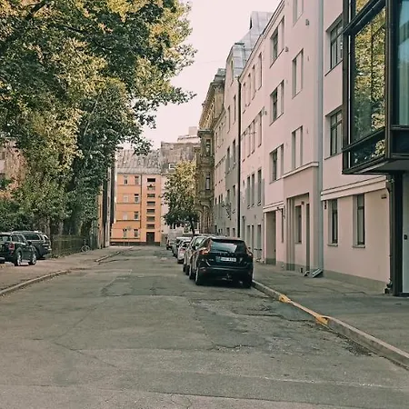 V311 Apartment *
