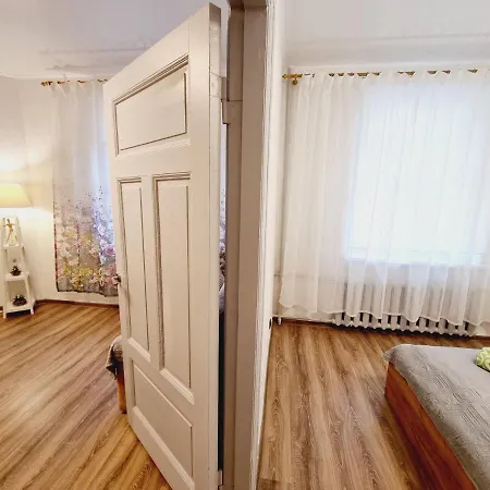 Apartment V311